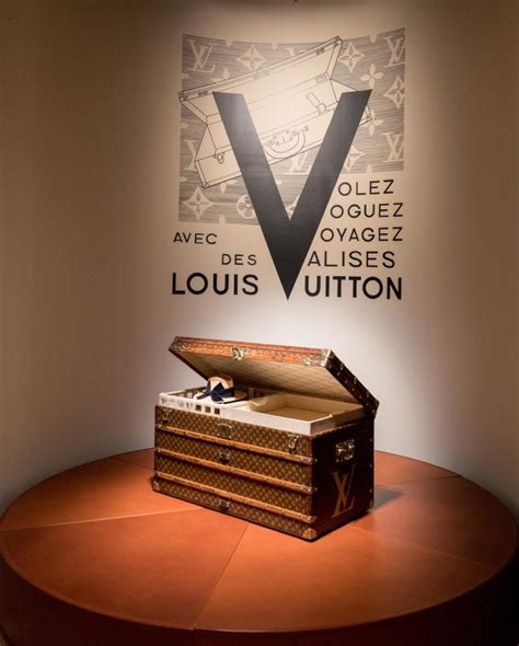 louis vuitton signature|louis vuitton signature write.